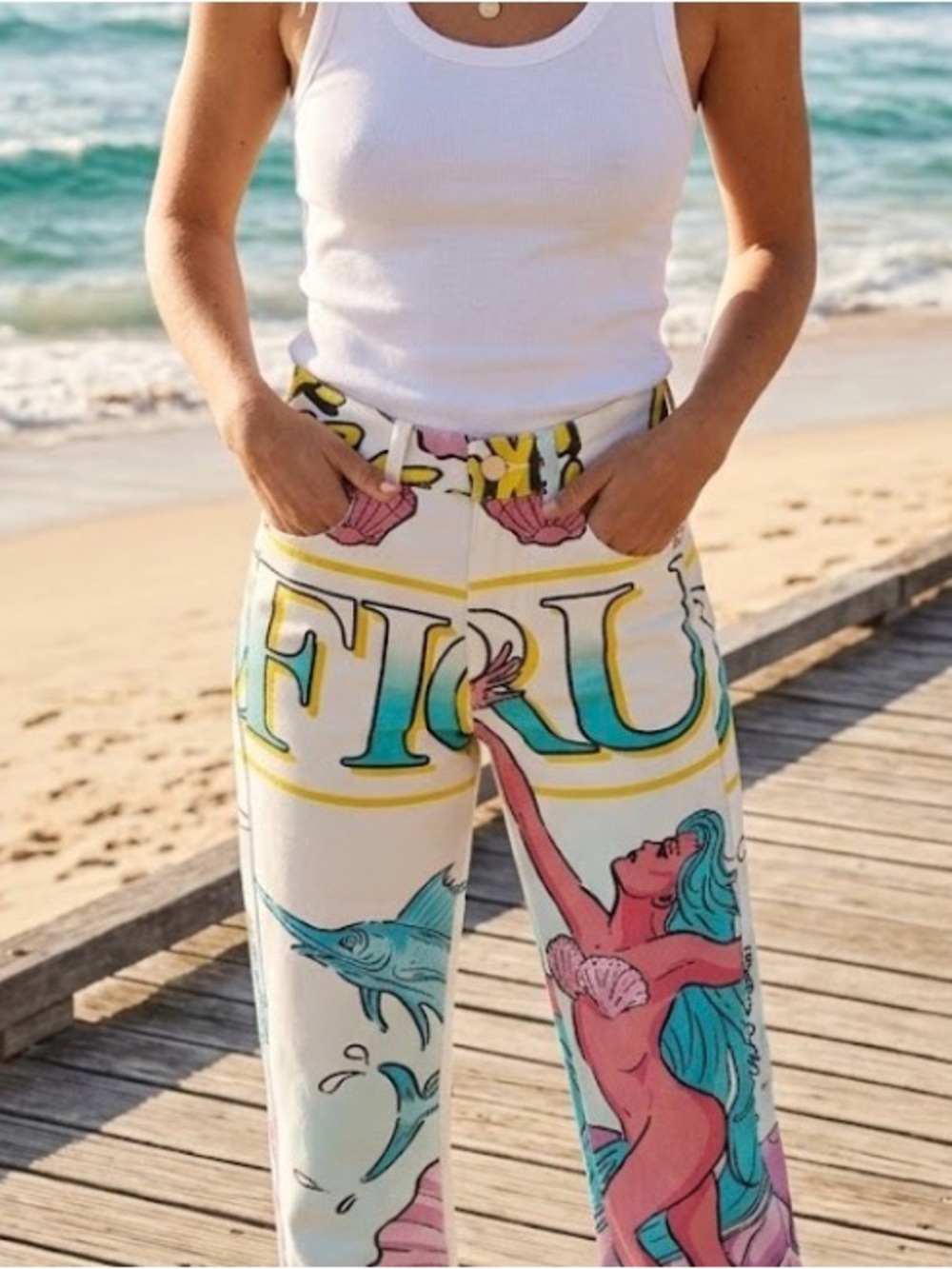 Fiorucci Graphic White Denim Jeans Ocean Scene Size 23 00 EUC Pop Art Statement